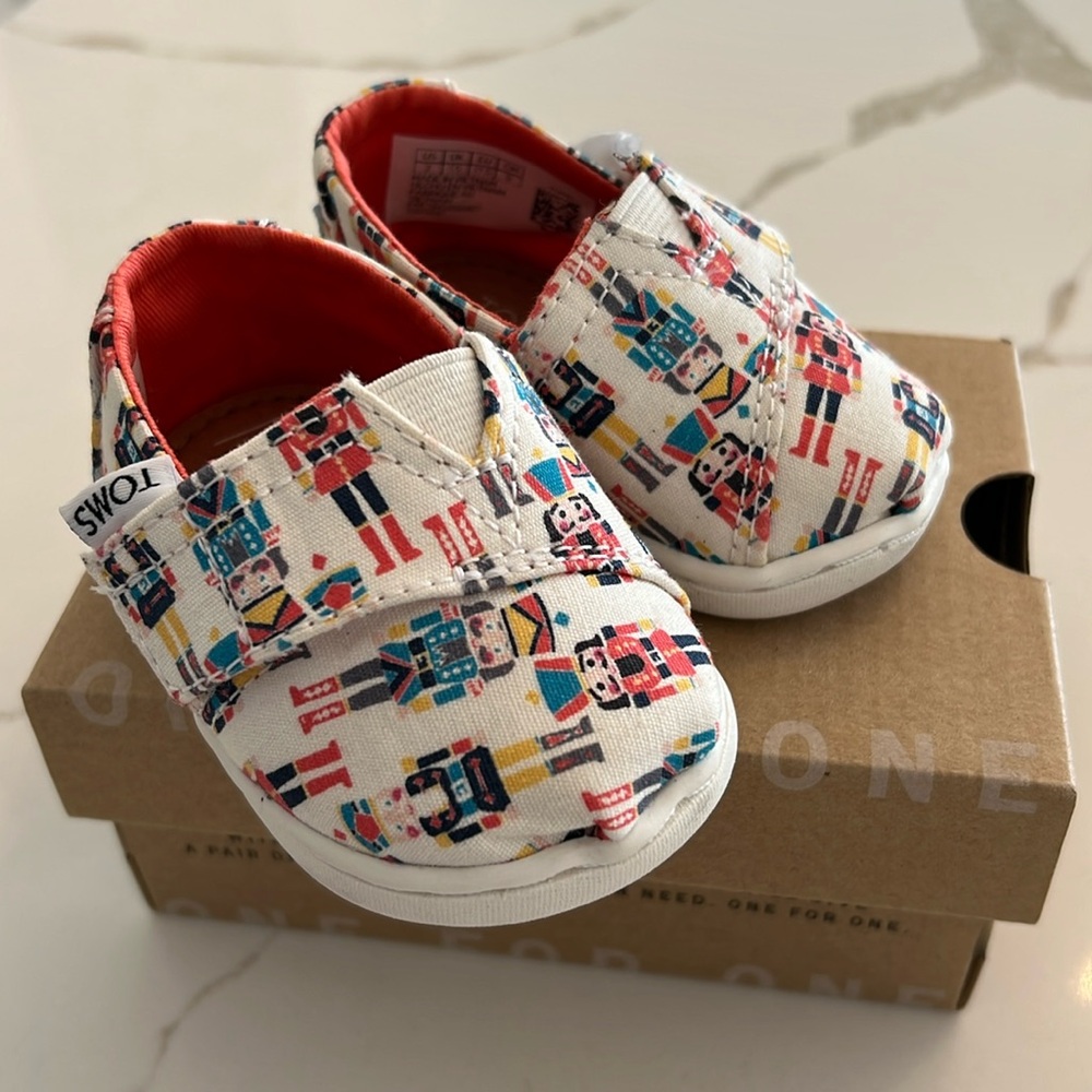 Tiny Classic Toms Nutcracker Size 2 NIB
